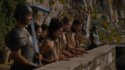extant_GameOfThrones_4x03-BreakerOfChains_5179