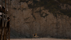extant_GameOfThrones_4x03-BreakerOfChains_5245