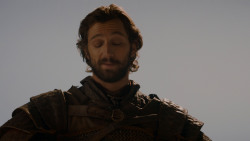 extant_GameOfThrones_4x03-BreakerOfChains_5620