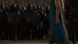 extant_GameOfThrones_4x03-BreakerOfChains_5637
