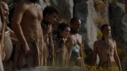 extant_GameOfThrones_4x03-BreakerOfChains_5684