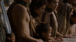 extant_GameOfThrones_4x03-BreakerOfChains_5753