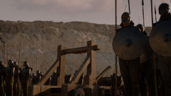 extant_GameOfThrones_4x03-BreakerOfChains_5799