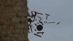 extant_GameOfThrones_4x03-BreakerOfChains_5869