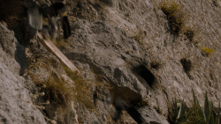 extant_GameOfThrones_4x03-BreakerOfChains_5871