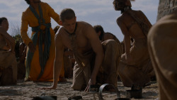 extant_GameOfThrones_4x03-BreakerOfChains_5880