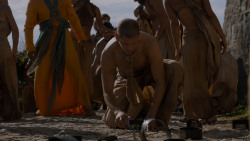 extant_GameOfThrones_4x03-BreakerOfChains_5883