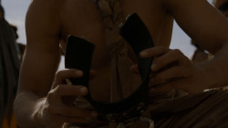 extant_GameOfThrones_4x03-BreakerOfChains_5887