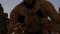 extant_GameOfThrones_4x03-BreakerOfChains_5888