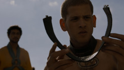 extant_GameOfThrones_4x03-BreakerOfChains_5908