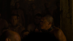 extant_GameOfThrones_4x04-Oathkeeper_0394