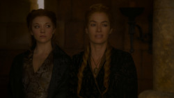 extant_GameOfThrones_4x05-FirstOfHisName_0401