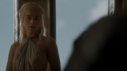 extant_GameOfThrones_4x05-FirstOfHisName_0572