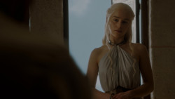 extant_GameOfThrones_4x05-FirstOfHisName_0604