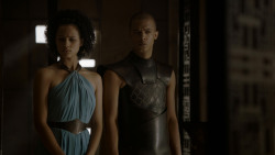 extant_GameOfThrones_4x05-FirstOfHisName_0667