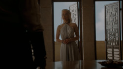 extant_GameOfThrones_4x05-FirstOfHisName_0678