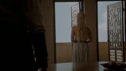 extant_GameOfThrones_4x05-FirstOfHisName_0684