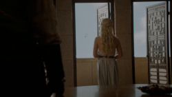 extant_GameOfThrones_4x05-FirstOfHisName_0685