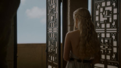 extant_GameOfThrones_4x05-FirstOfHisName_0739