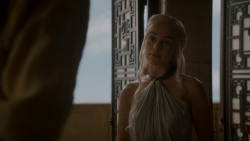 extant_GameOfThrones_4x05-FirstOfHisName_0751