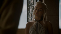extant_GameOfThrones_4x05-FirstOfHisName_0776