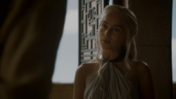 extant_GameOfThrones_4x05-FirstOfHisName_0795