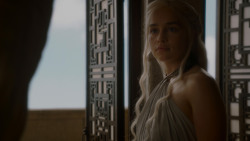 extant_GameOfThrones_4x05-FirstOfHisName_0855