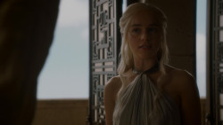 extant_GameOfThrones_4x05-FirstOfHisName_0862