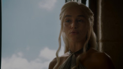 extant_GameOfThrones_4x05-FirstOfHisName_0890