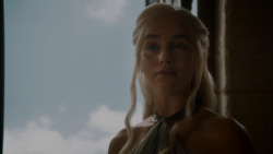 extant_GameOfThrones_4x05-FirstOfHisName_0892