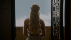 extant_GameOfThrones_4x05-FirstOfHisName_0903
