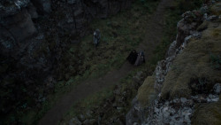 extant_GameOfThrones_4x05-FirstOfHisName_1001