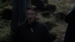extant_GameOfThrones_4x05-FirstOfHisName_1054