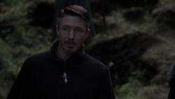 extant_GameOfThrones_4x05-FirstOfHisName_1059