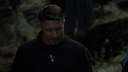 extant_GameOfThrones_4x05-FirstOfHisName_1061
