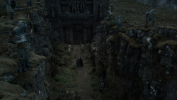 extant_GameOfThrones_4x05-FirstOfHisName_1074
