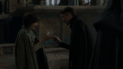 extant_GameOfThrones_4x05-FirstOfHisName_1195