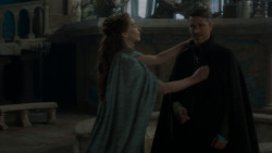 extant_GameOfThrones_4x05-FirstOfHisName_1431