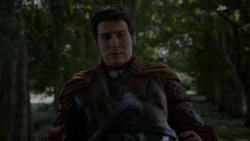 extant_GameOfThrones_4x05-FirstOfHisName_2728