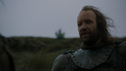 extant_GameOfThrones_4x05-FirstOfHisName_3013