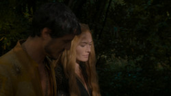 extant_GameOfThrones_4x05-FirstOfHisName_3200