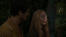 extant_GameOfThrones_4x05-FirstOfHisName_3208