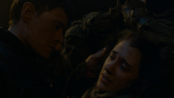 extant_GameOfThrones_4x05-FirstOfHisName_4310