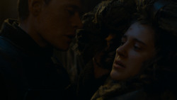 extant_GameOfThrones_4x05-FirstOfHisName_4323
