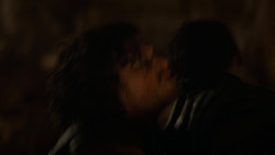 extant_GameOfThrones_4x05-FirstOfHisName_5024