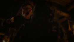 extant_GameOfThrones_4x05-FirstOfHisName_5078