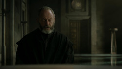 extant_GameOfThrones_4x06-TheLawsOfGodsAndMen_0415
