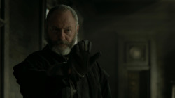 extant_GameOfThrones_4x06-TheLawsOfGodsAndMen_0645