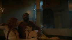 extant_GameOfThrones_4x06-TheLawsOfGodsAndMen_0736