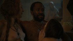 extant_GameOfThrones_4x06-TheLawsOfGodsAndMen_0768